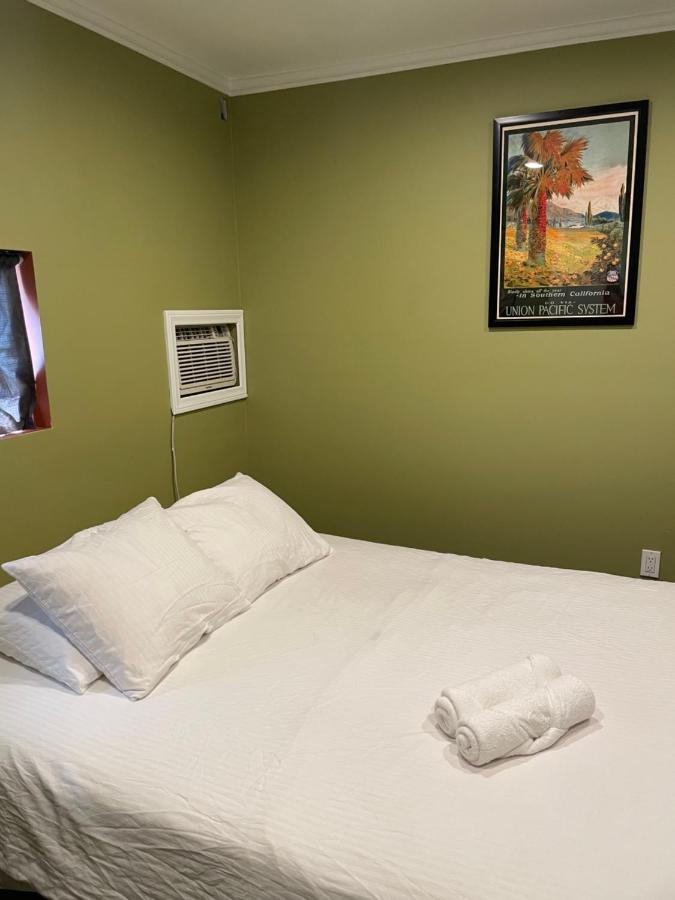 Private Standalone Room W/ Tv, Wifi & Ac In Carson Luaran gambar