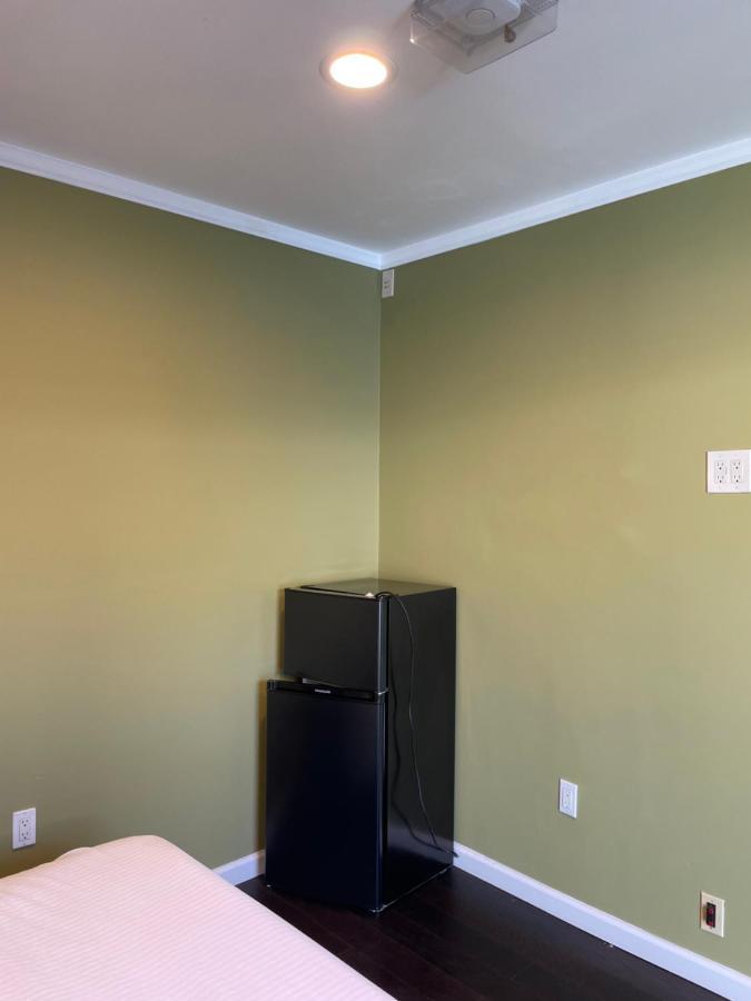 Private Standalone Room W/ Tv, Wifi & Ac In Carson Luaran gambar