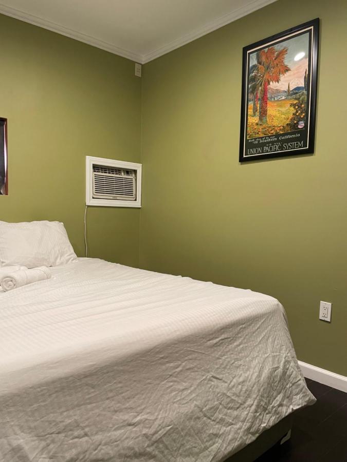Private Standalone Room W/ Tv, Wifi & Ac In Carson Luaran gambar