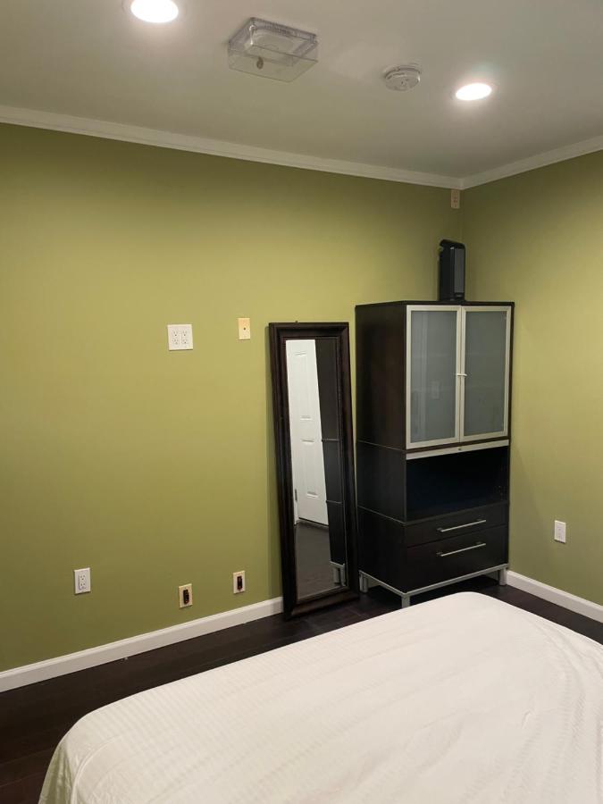 Private Standalone Room W/ Tv, Wifi & Ac In Carson Luaran gambar